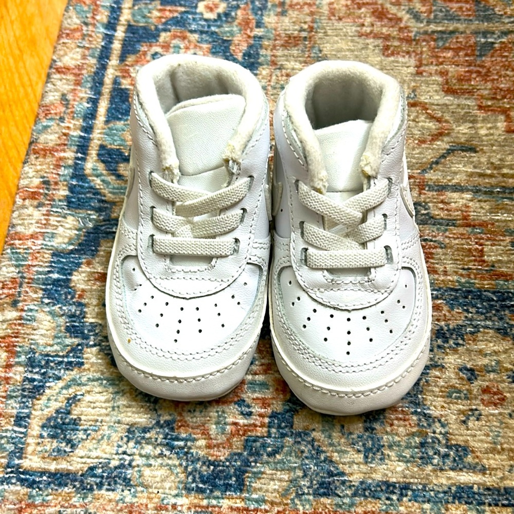 Nike baby shoes white size 3c